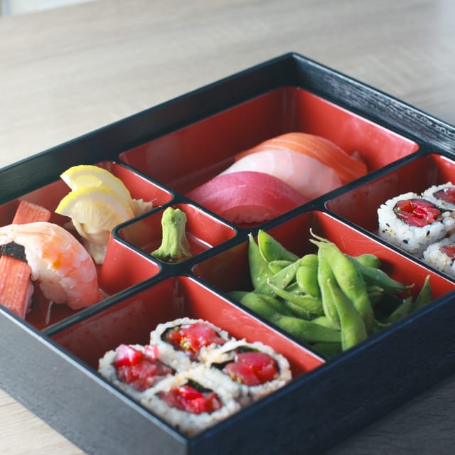 Spicy Tuna Box.